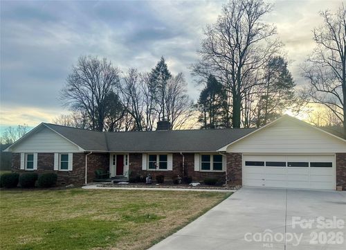 497 Clear Creek Road, Marion, NC, 28752 | Card Image