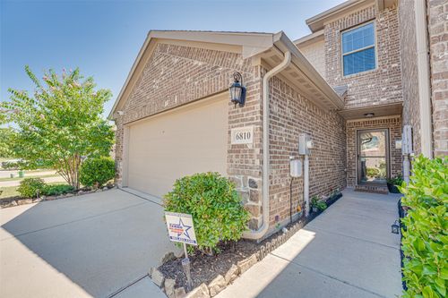6810 Topaz Dr, Greenville, TX, 75402-8131 | Card Image