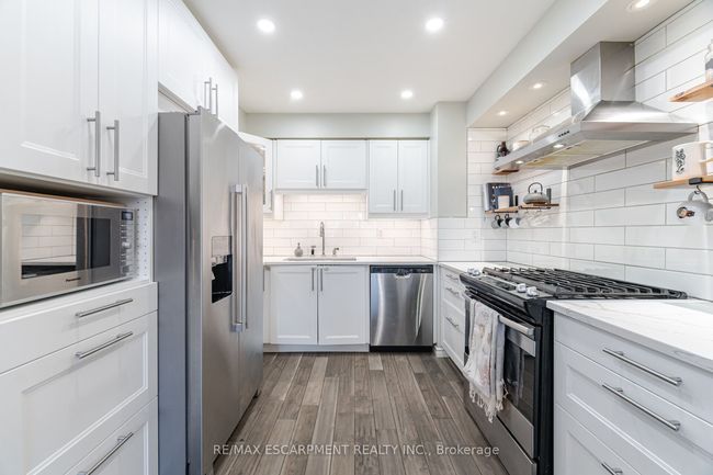 57 - 26 Moss Blvd, Condo with 3 bedrooms, 3 bathrooms and 1 parking in Dundas ON | Image 12