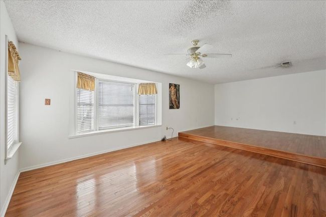 1625 Lindenwood Dr, House other with 4 bedrooms, 4 bathrooms and 3 parking in Orange TX | Image 19