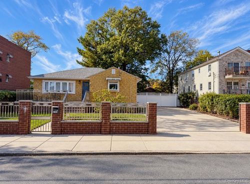 245 Newman Avenue, New York, NY, 10473 | Card Image