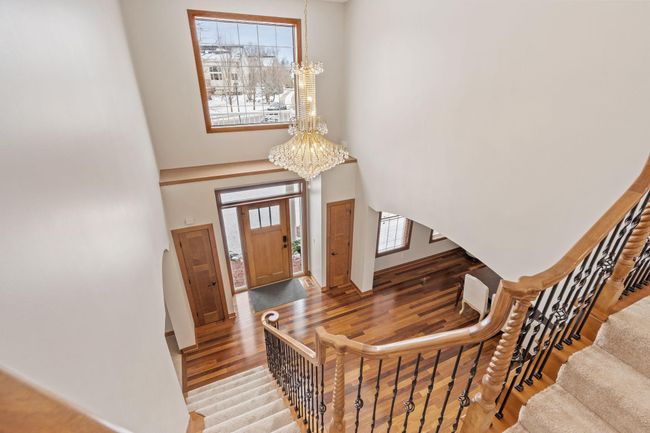 9256 Gateway Ln, House other with 5 bedrooms, 5 bathrooms and null parking in Eden Prairie MN | Image 25