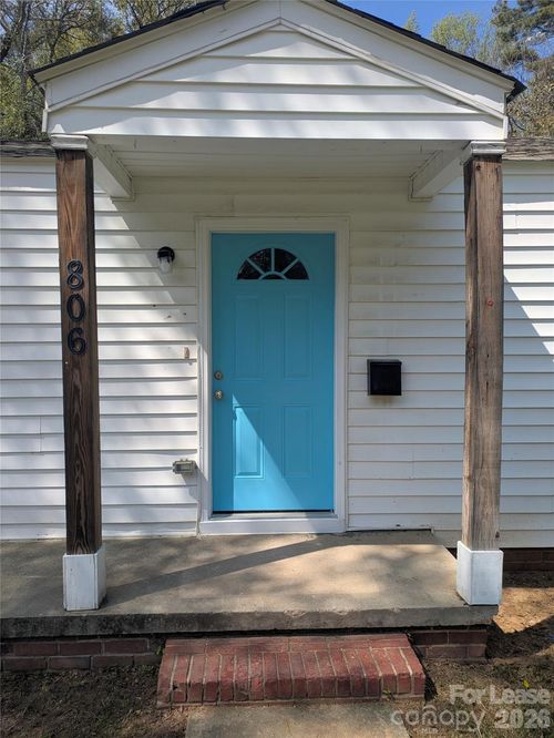 806 N Woodland Dr, Lancaster, SC, 29720-1944 | Card Image