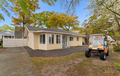 519 3rd Ave S, Surfside Beach, SC, 29575-3615 | Card Image