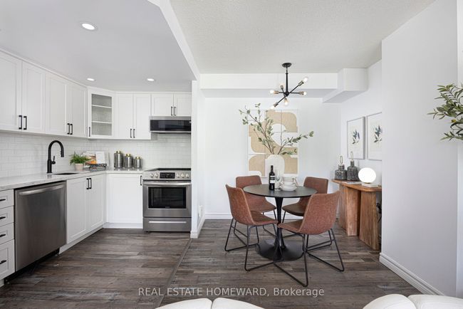 503 - 716 Kingston Rd, Condo with 2 bedrooms, 1 bathrooms and 1 parking in Toronto ON | Image 13