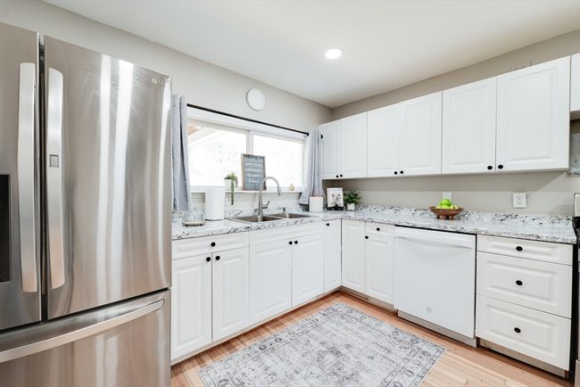 10 Callender Ave, House other with 4 bedrooms, 1 bathrooms and 4 parking in East Longmeadow MA | Image 5