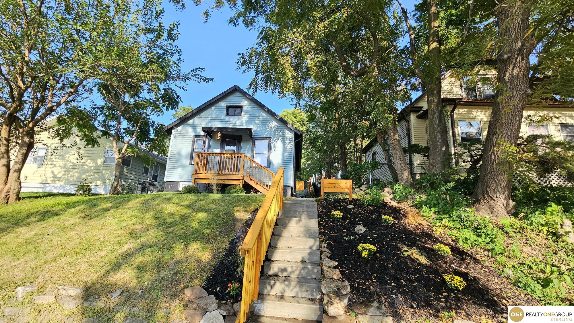 55th St, Omaha, NE 68104