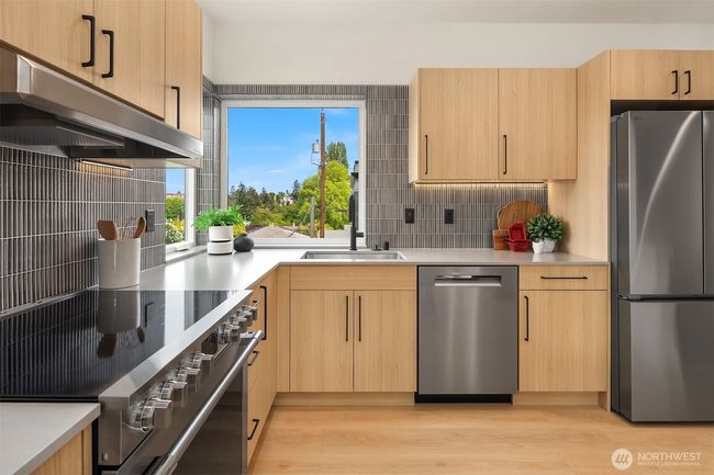 B - 3650 51 St Ave Sw, Townhouse with 2 bedrooms, 2 bathrooms and null parking in Seattle WA | Image 7