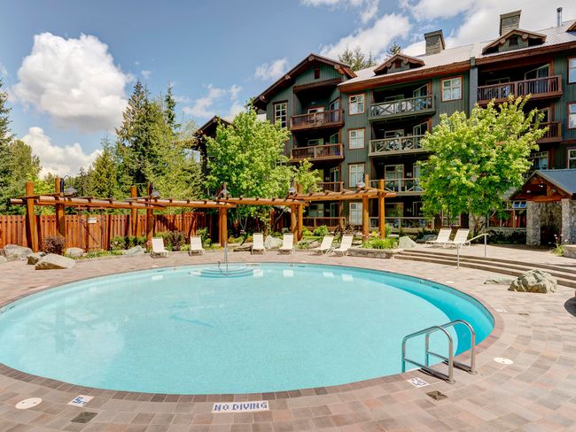 318 - 4660 Blackcomb Way, Condo with 1 bedrooms, 1 bathrooms and 2 parking in Whistler BC | Image 16