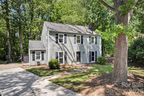 7942 Surreywood Pl, Charlotte, NC, 28270-2189 | Card Image