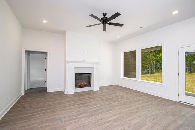 5013 Springwood Cir, House other with 4 bedrooms, 2 bathrooms and null parking in Bryant AR | Image 4