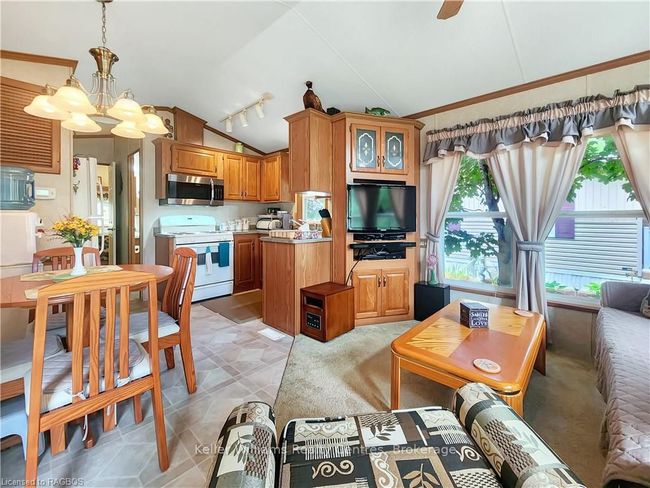 M44 - 13 Southline Ave, House other with 1 bedrooms, 1 bathrooms and 2 parking in Holyrood ON | Image 11