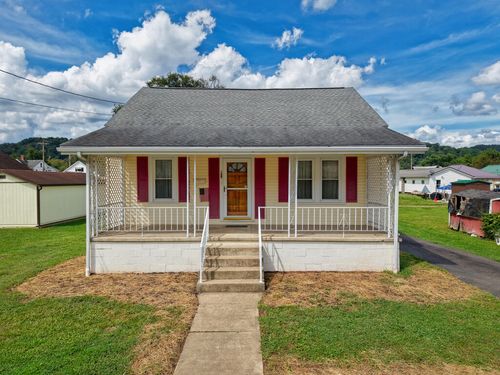 129 S 2nd Ave, Paden City, WV, 26159-1401 | Card Image