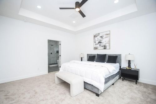 6535 Sealey St, Houston, TX, 77091-1917 | Card Image
