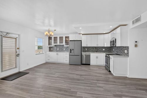 b-4025-4025 Guildford, Boca Raton, FL, 33434 | Card Image