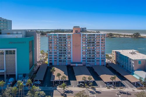 ph1-675 S Gulfview Blvd, CLEARWATER BEACH, FL, 33767-2677 | Card Image
