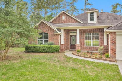 Very warm curb appeal at this home. | Image 2