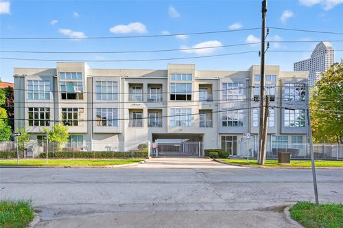 apt-307-207 Pierce St, Houston, TX, 77002-8760 | Card Image