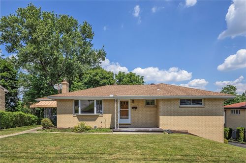14001 Michael Dr, North Huntingdon, PA, 15642 | Card Image