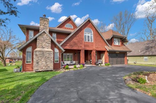 8925 E Teal Ln, Wilmington, IL, 60481-9218 | Card Image