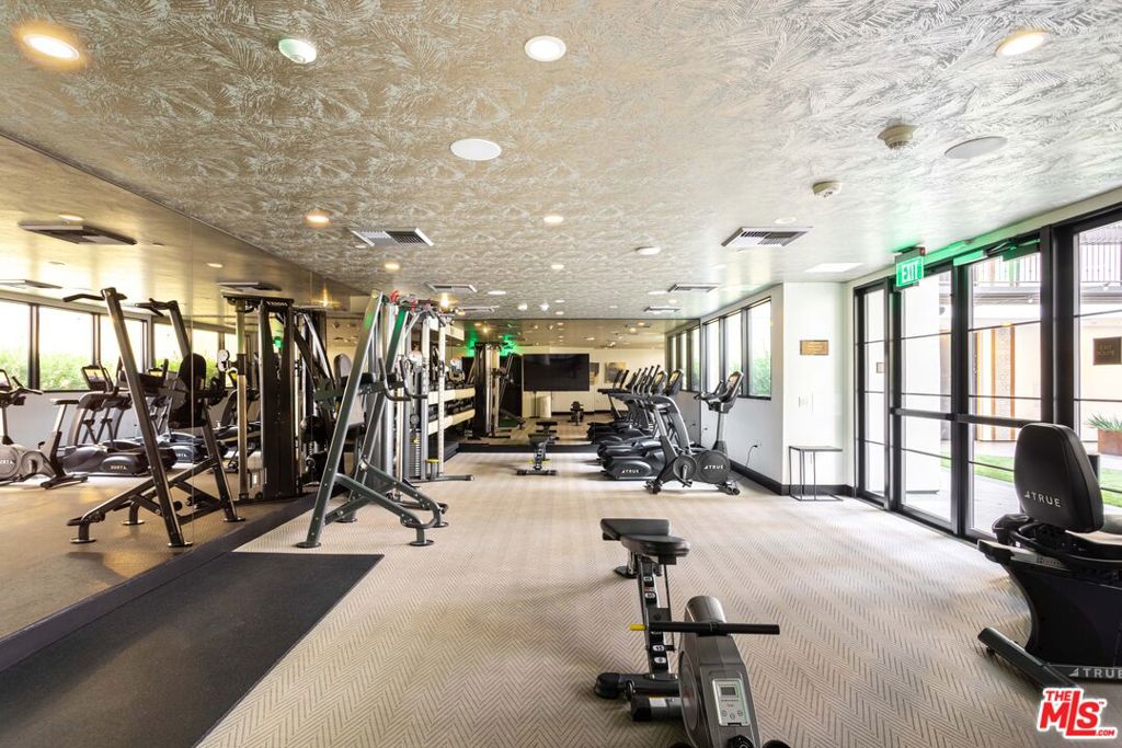 Residential Lease in Los Angeles 4