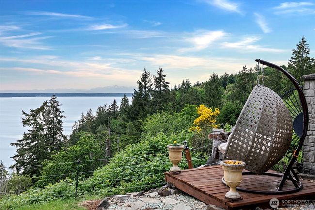 1022 7 Th Ct, House other with 5 bedrooms, 6 bathrooms and 5 parking in Fox Island WA | Image 34