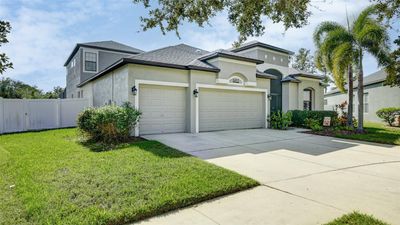 8432 White Poplar Drive, House other with 5 bedrooms, 4 bathrooms and null parking in Riverview FL | Image 1