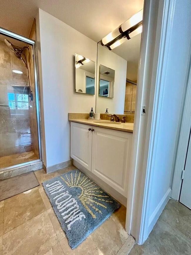 APT-401 - 99 Se Mizner Blvd, Condo with 2 bedrooms, 2 bathrooms and null parking in Boca Raton FL | Image 26