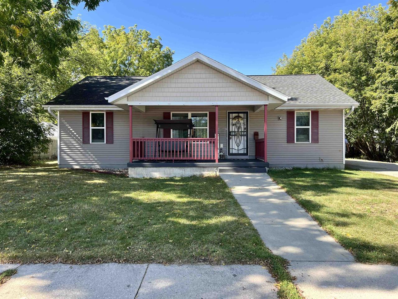 Hickory St, Fond Du Lac, WI 54935