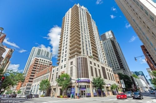 apt-2401-635 N Dearborn St, Chicago, IL, 60654-6745 | Card Image