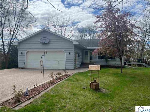 301 Myrick St, Le Sueur, MN, 56058-4379 | Card Image