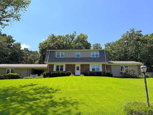 8693 Arbutus Dr, Hixson, TN, 37343-2373 | Card Image