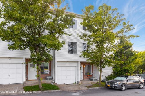 30 Aspen Knolls Way, Staten Island, NY, 10312-6648 | Card Image