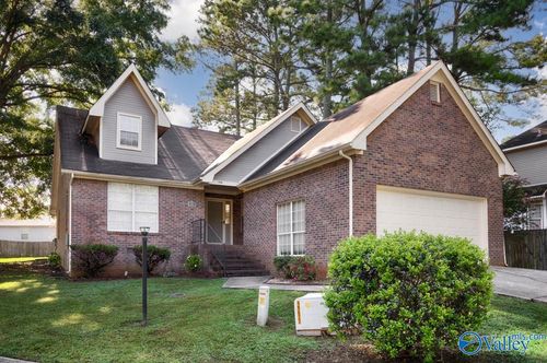 134 Philadelphia Dr, Madison, AL, 35758-6835 | Card Image