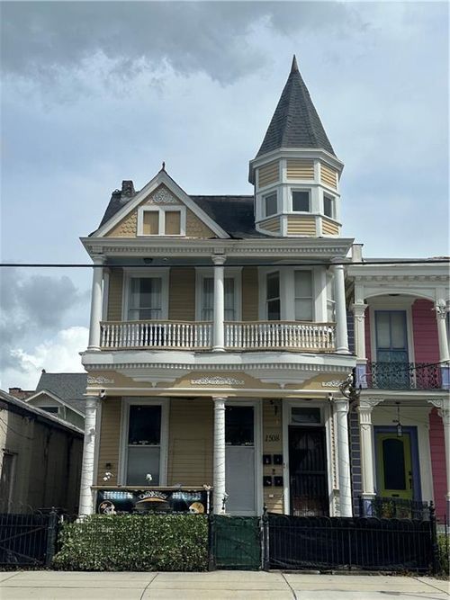 1508 Robert C Blakes Sr Dr, New Orleans, LA, 70130-4430 | Card Image