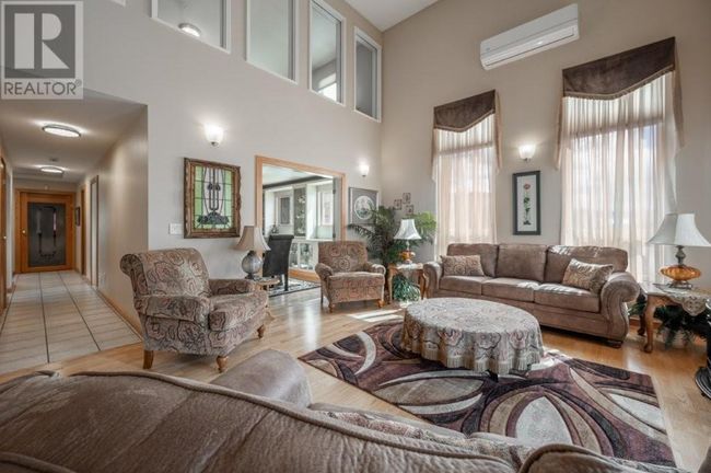 988 Collins Rd, House other with 6 bedrooms, 6 bathrooms and 4 parking in Cache Creek BC | Image 16