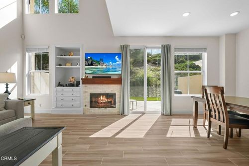 c-596 Fenwick Way, Simi Valley, CA, 93065-7339 | Card Image