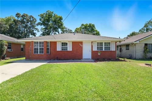 125 Melvyn Dr, Belle Chasse, LA, 70037-2330 | Card Image