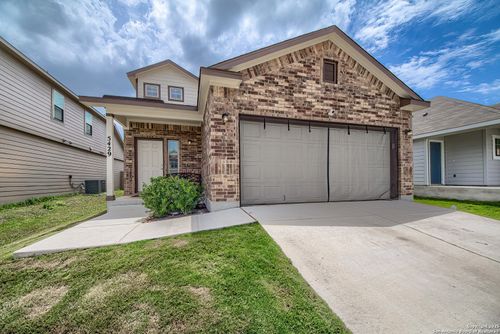 5429 Shasta Pl, Saint Hedwig, TX, 78152-0405 | Card Image