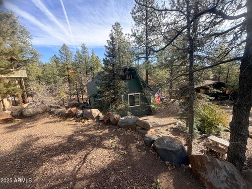 27 E Oak Dr, Munds Park, AZ, 86017-1285 | Card Image