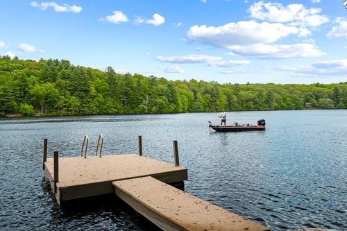 105 Crockett Road, Upton, MA, 01568 | Card Image