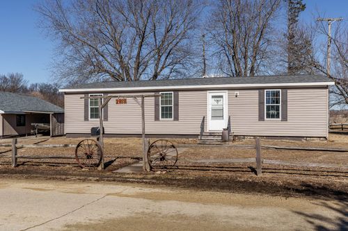 2988 E Honey Creek Rd, CHANA, IL, 61015-9608 | Card Image