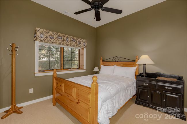 1st bedroom lower level | Image 25