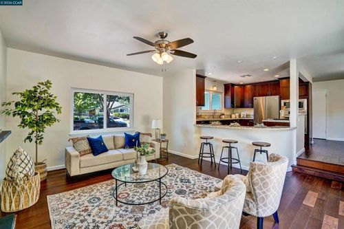 1607 Lynwood Dr, Concord, CA, 94521 | Card Image