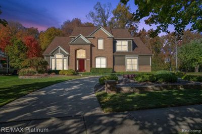 47974 Deer Trail Drive, Home with 4 bedrooms, 2 bathrooms and null parking in Canton Twp MI | Image 2