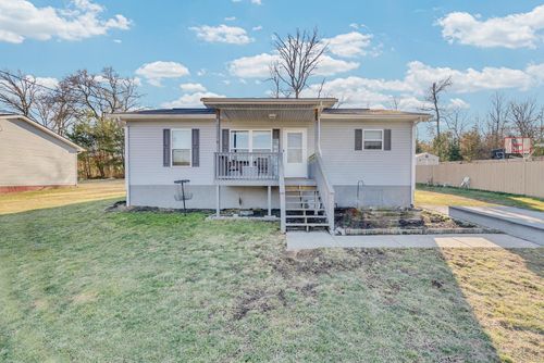 42 E Fuller Dr, Crossville, TN, 38555-2971 | Card Image