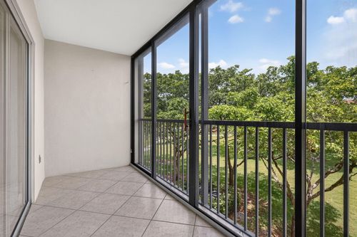 303c-12551 Sw 16th Ct, Pembroke Pines, FL, 33027-0916 | Card Image