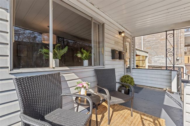 537 6 Th St, House other with 5 bedrooms, 3 bathrooms and 3 parking in Braddock PA | Image 7