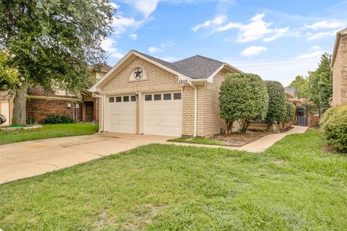 3809 Suffolk Ln, Plano, TX, 75023-1052 | Card Image