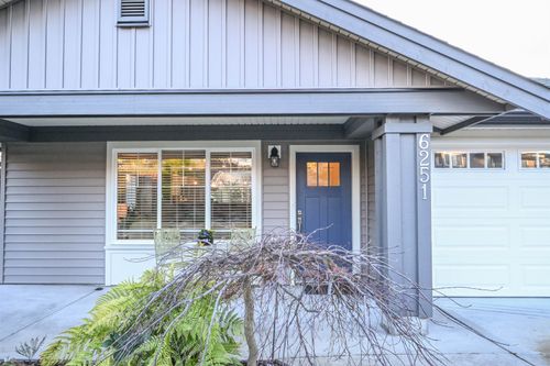 6251 Oracle Rd, Sechelt, BC, V7Z0N7 | Card Image